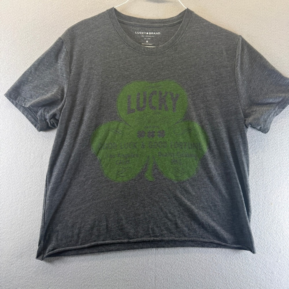Lucky Brand Mens Medium Gray Shamrock Clover Graphic T-Shirt Raw Hem Crop Tee